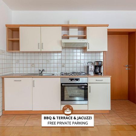 Apartma Ana Preserje  エクステリア 写真