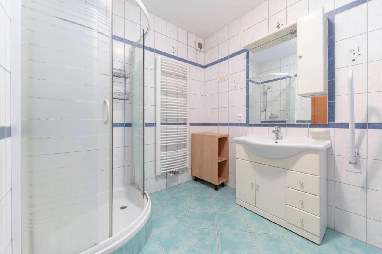 Apartma Ana Preserje  エクステリア 写真